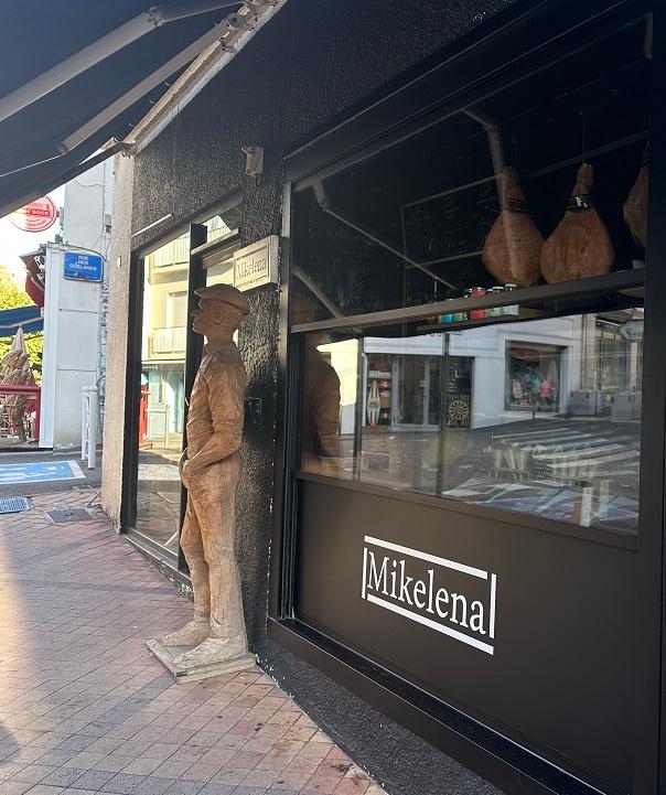 Vitrine Vertiflex Twin - Boutique Mikelena Biarritz